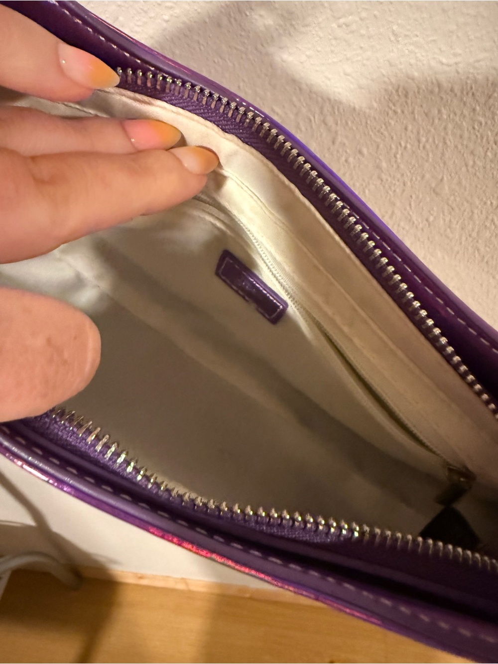 URBAN OUTFITTERS BLAIR BAGUETTE HANDBAG PURPLE - Picture 3 of 4